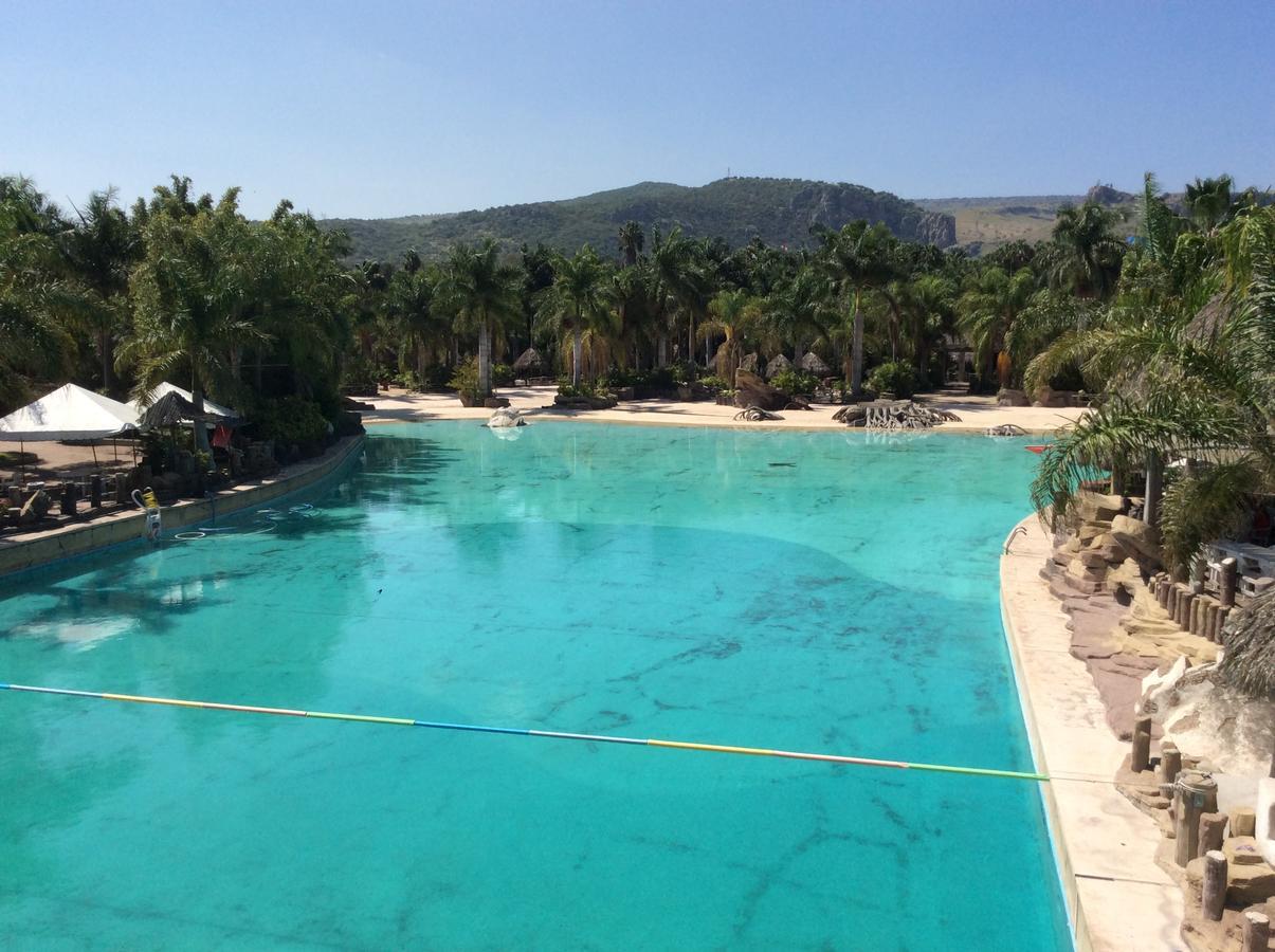 Hotel Y Parque Acuatico La Caldera Abasolo Kültér fotó